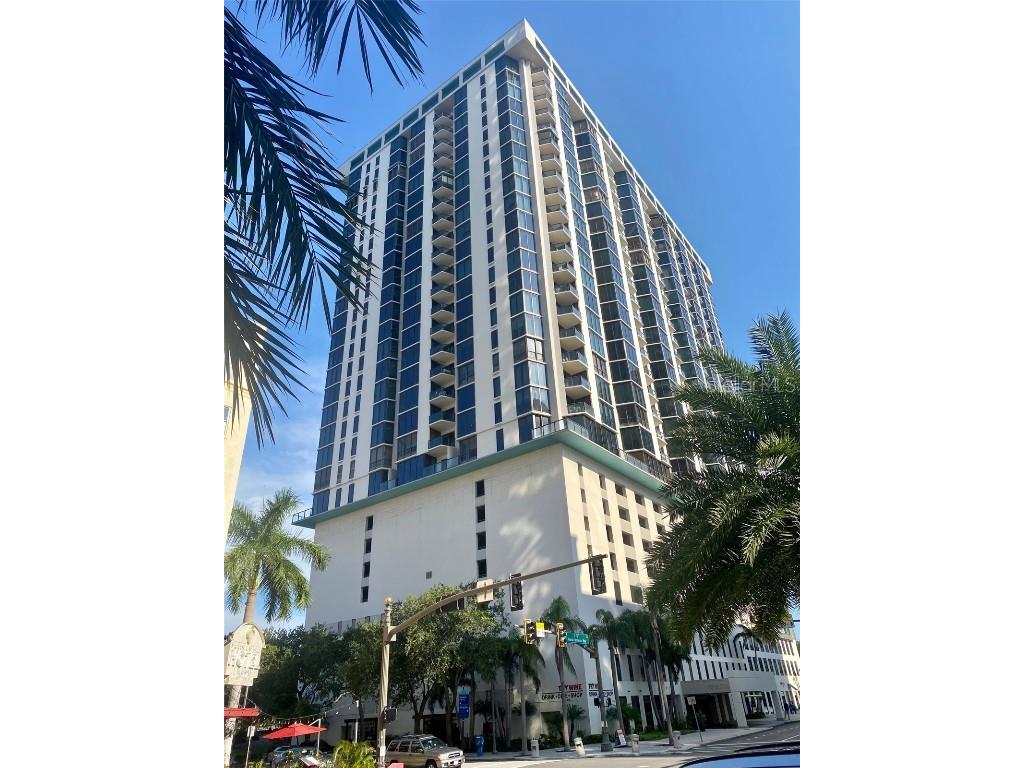 1 Beach Drive SE #1912 Saint Petersburg FL 33701 U8214043 image1