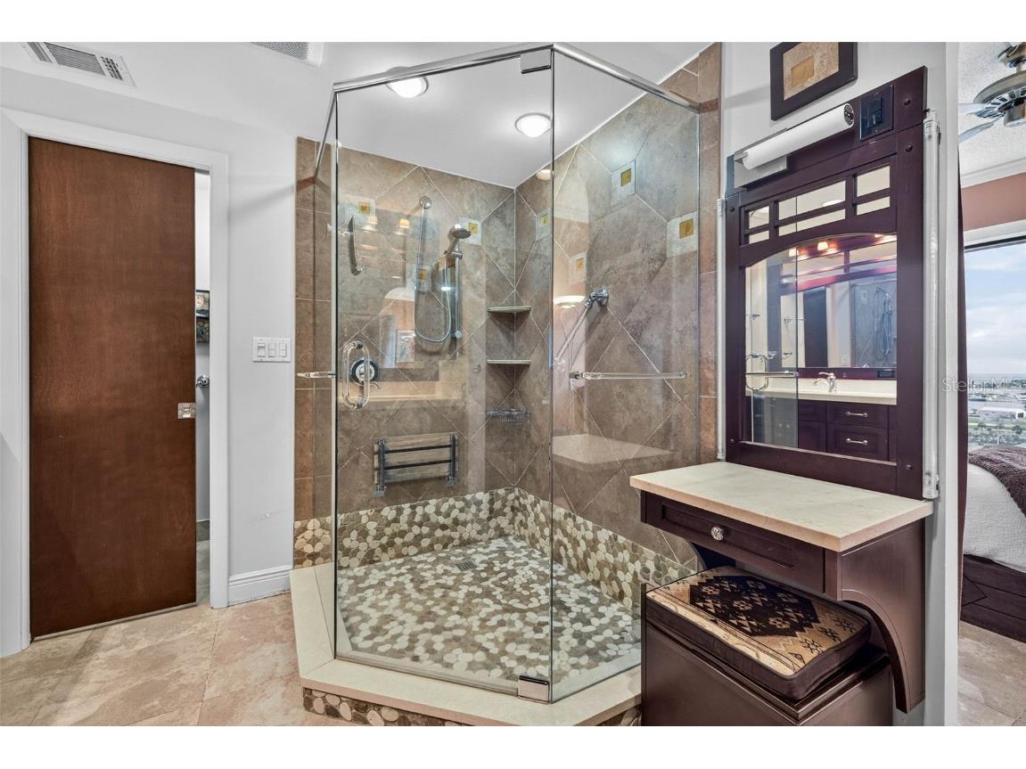 1 Beach Drive SE #2006 Saint Petersburg FL 33701 TB8442627 image22