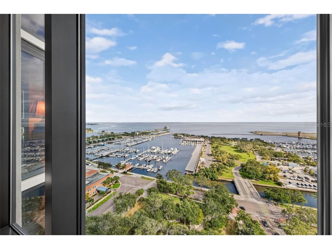 1 Beach Drive SE #2006 Saint Petersburg FL 33701 TB8442627 image30