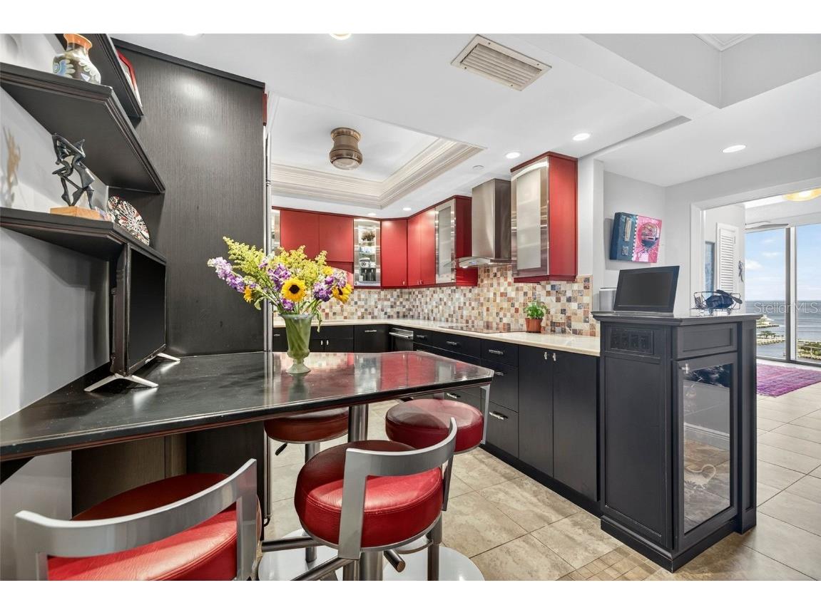 1 Beach Drive SE #2006 Saint Petersburg FL 33701 TB8442627 image6