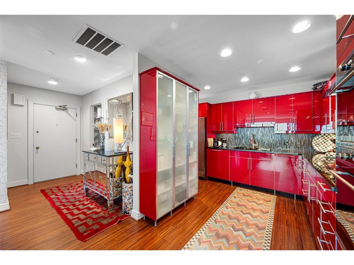 1 Beach Drive SE #2007 Saint Petersburg FL 33701 - TAMPA BAY TB8315555 image4