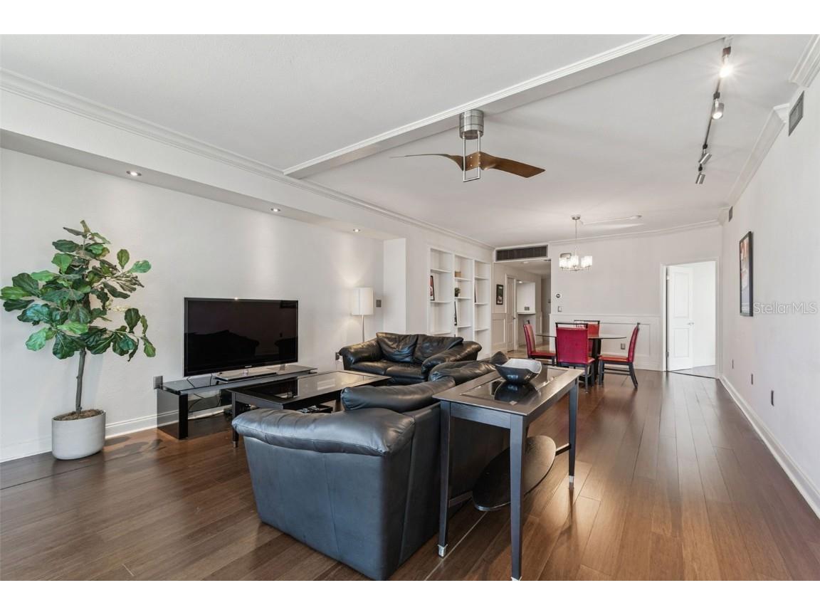 1 Beach Drive SE #2008 Saint Petersburg FL 33701 TB8453975 image5