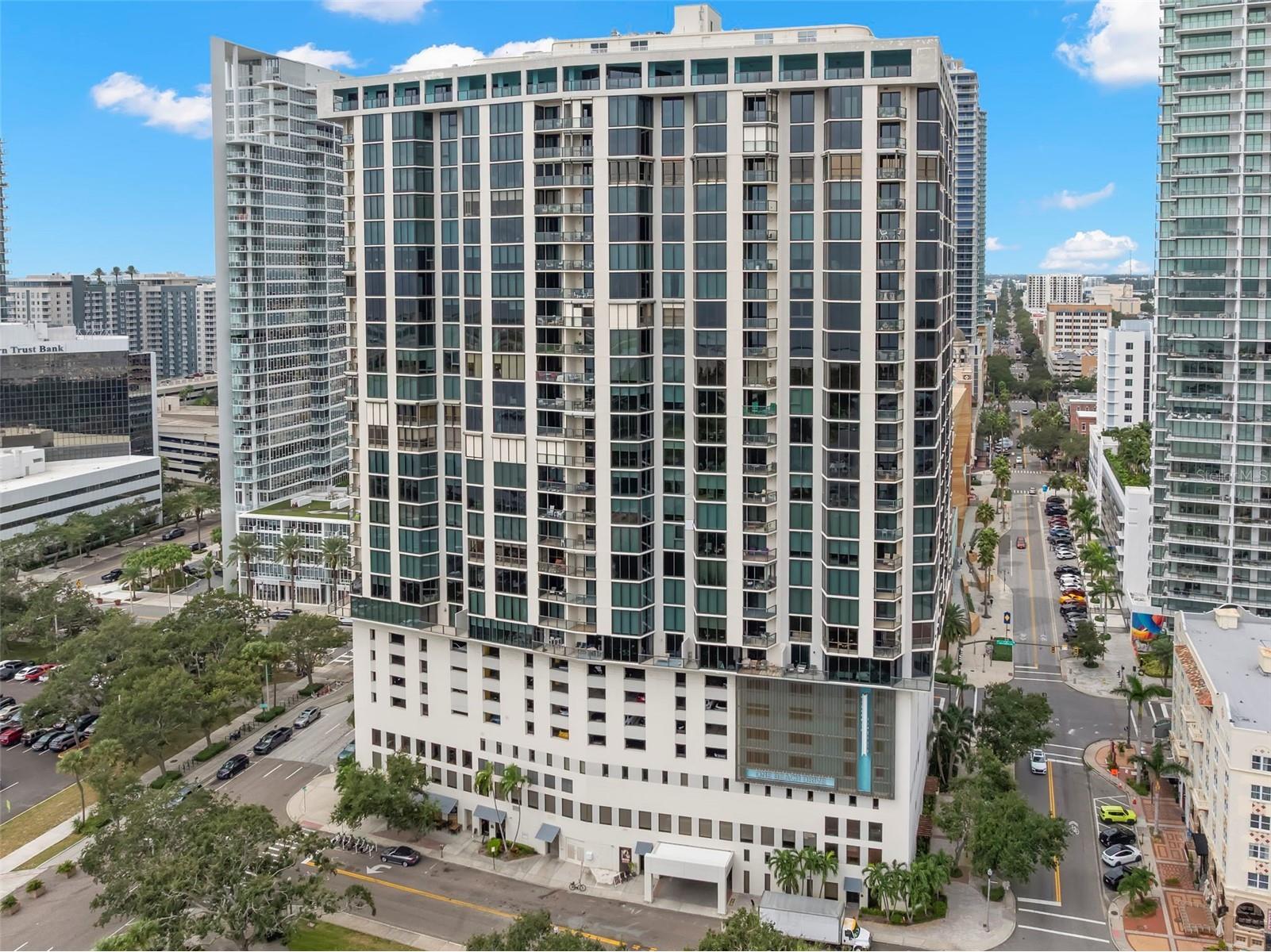 1 Beach Drive SE #2109 Saint Petersburg FL 33701 TB8505741 image1