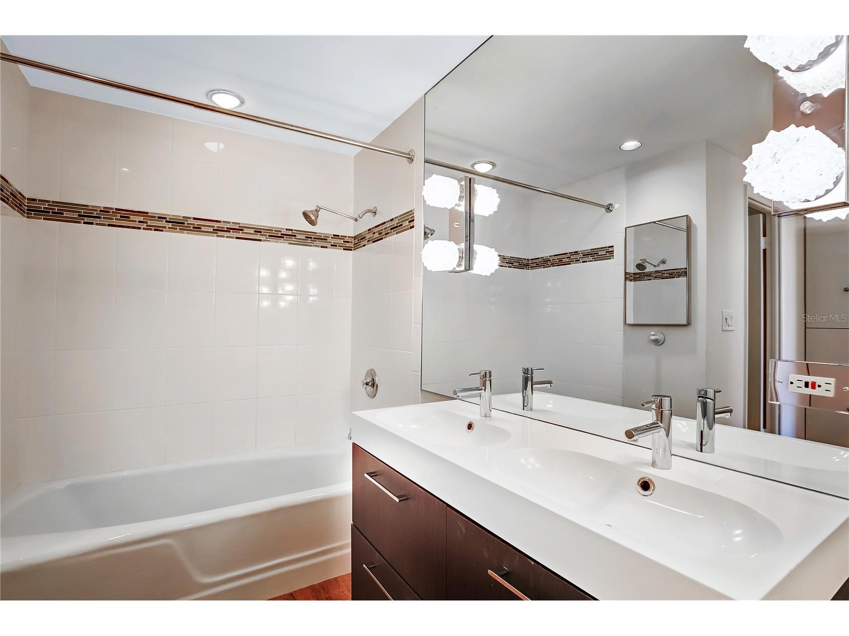 1 Beach Drive SE #2109 Saint Petersburg FL 33701 TB8505741 image11