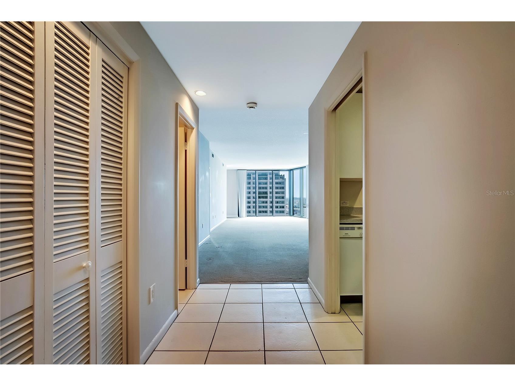 1 Beach Drive SE #2109 Saint Petersburg FL 33701 TB8505741 image2