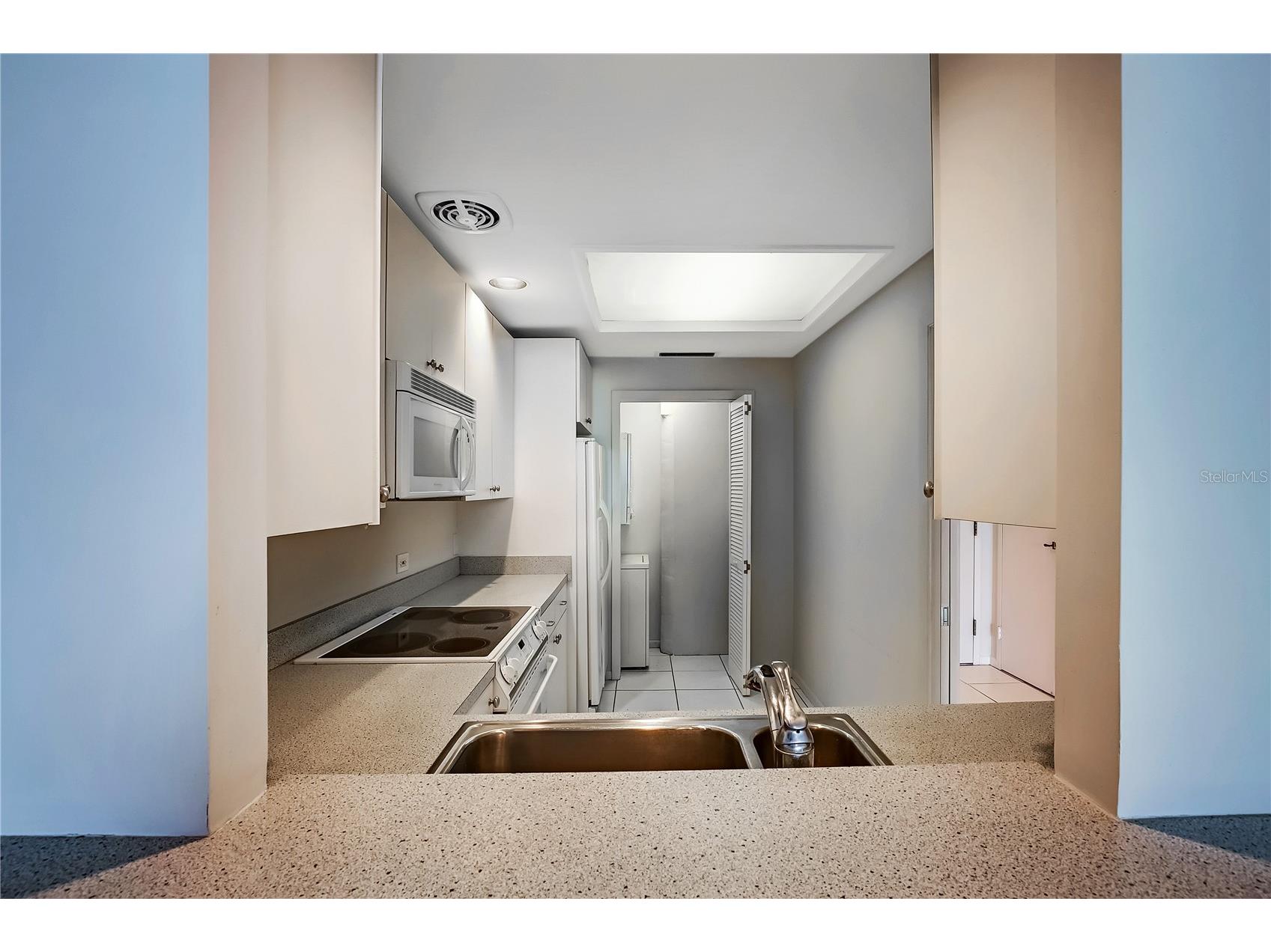 1 Beach Drive SE #2109 Saint Petersburg FL 33701 TB8505741 image7