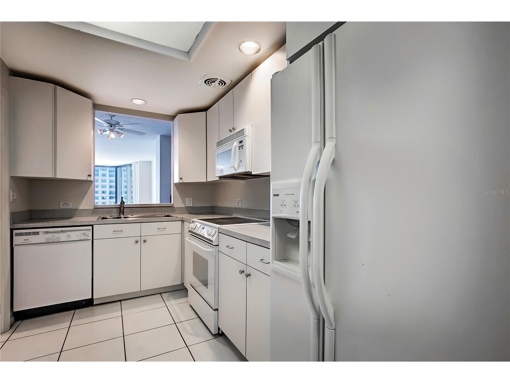 1 Beach Drive SE #2109 Saint Petersburg FL 33701 TB8505741 image8