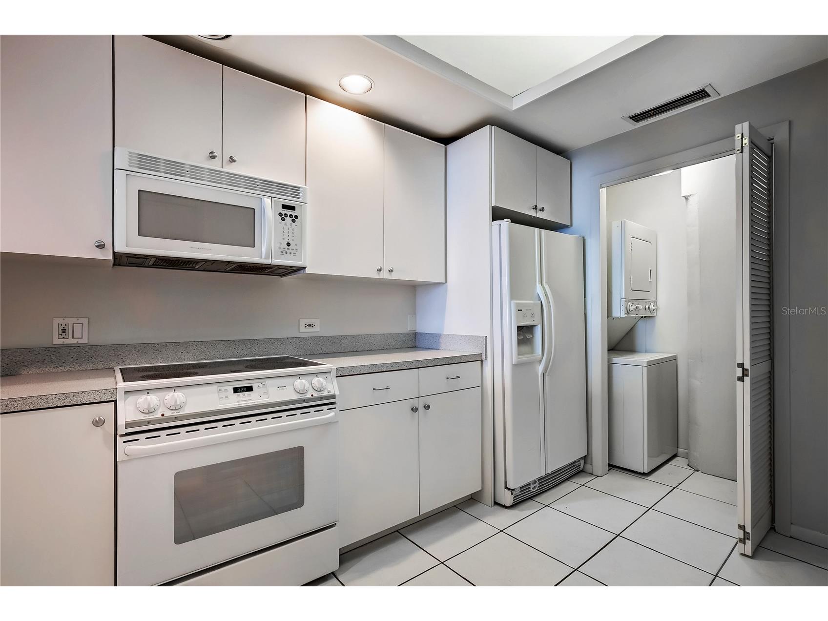 1 Beach Drive SE #2109 Saint Petersburg FL 33701 TB8505741 image9