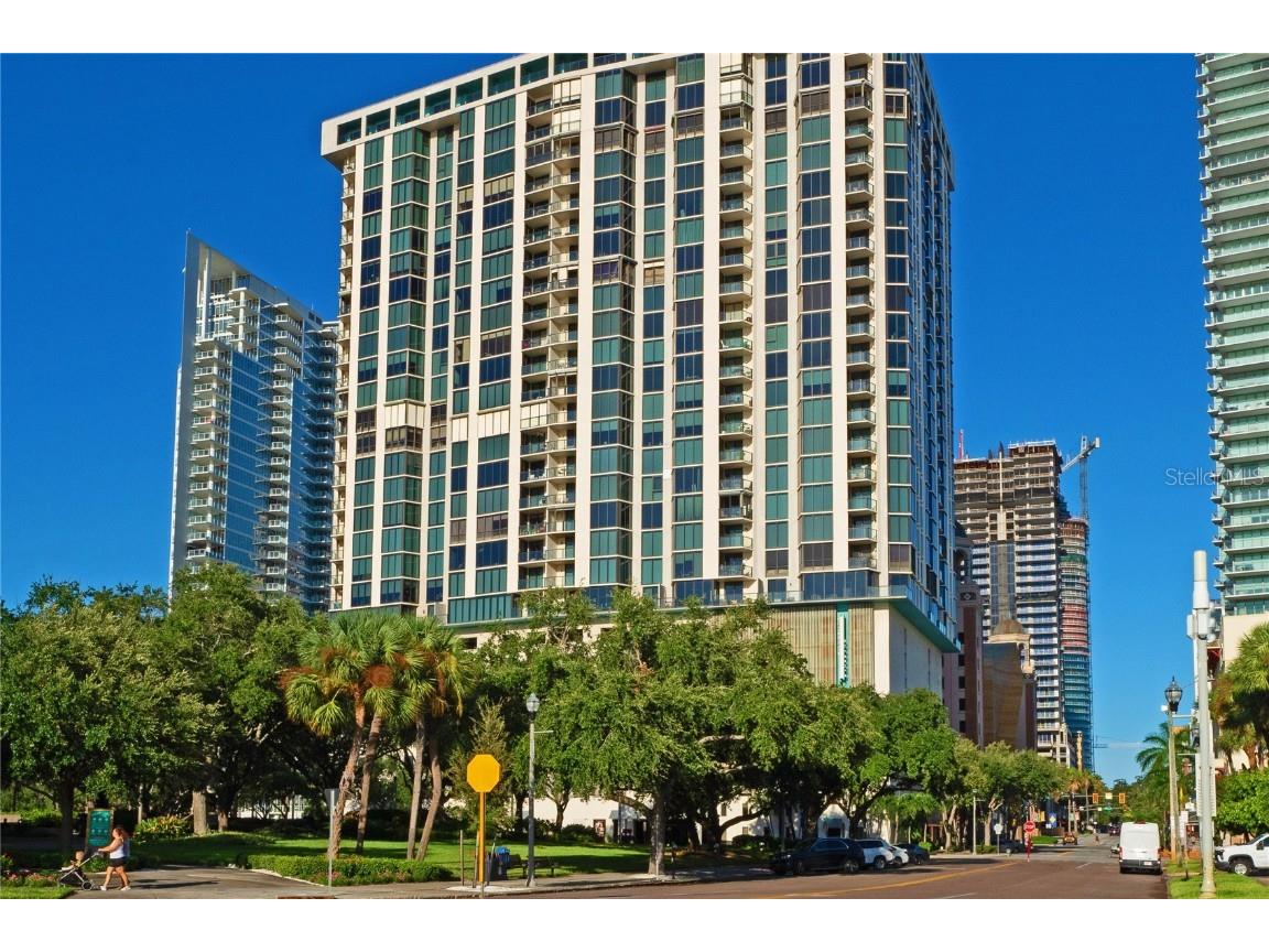 1 Beach Drive SE #2111 Saint Petersburg FL 33701 TB8300006 image1