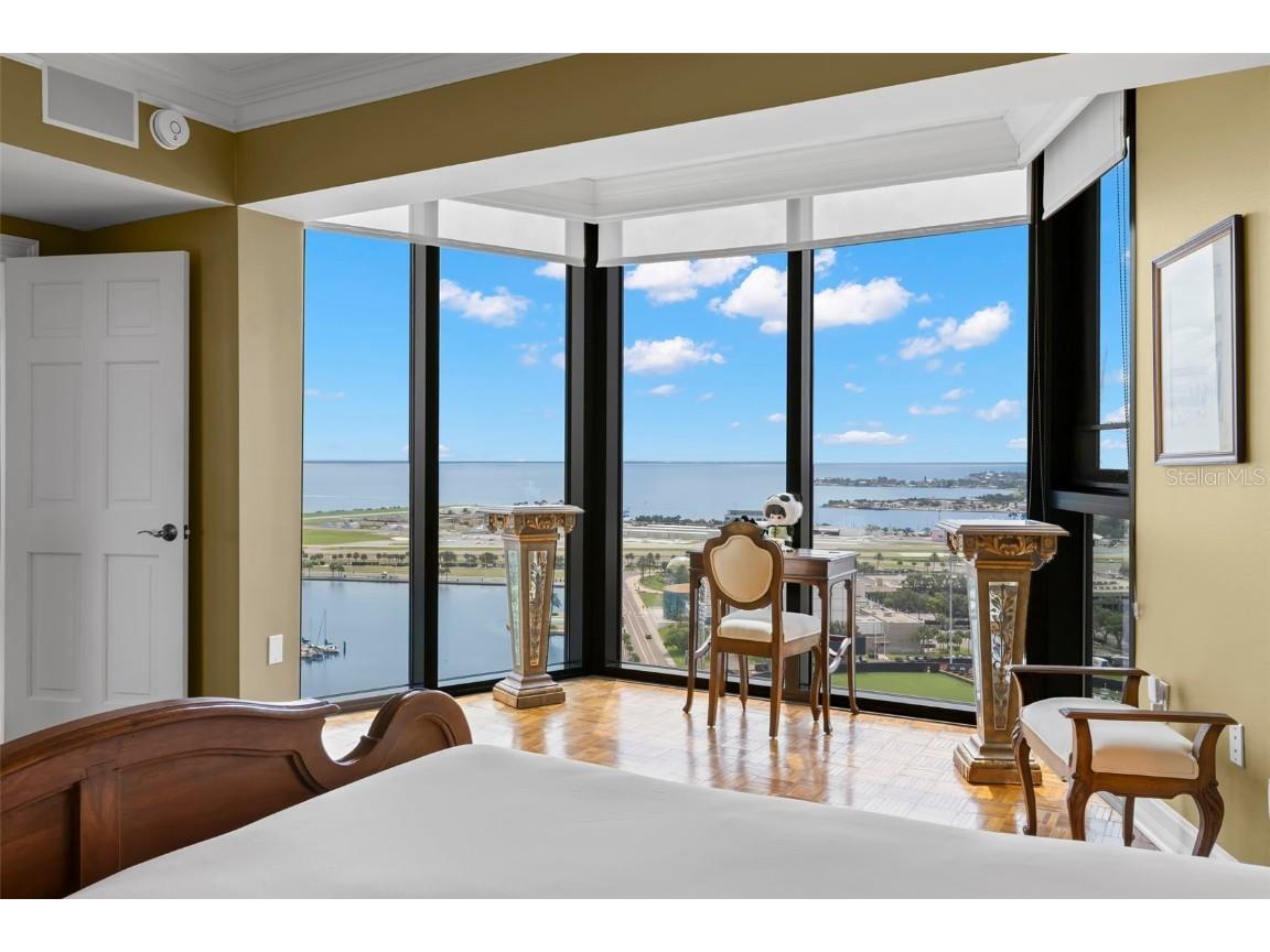 1 Beach Drive SE #2206 Saint Petersburg FL 33701 TB8429717 image18