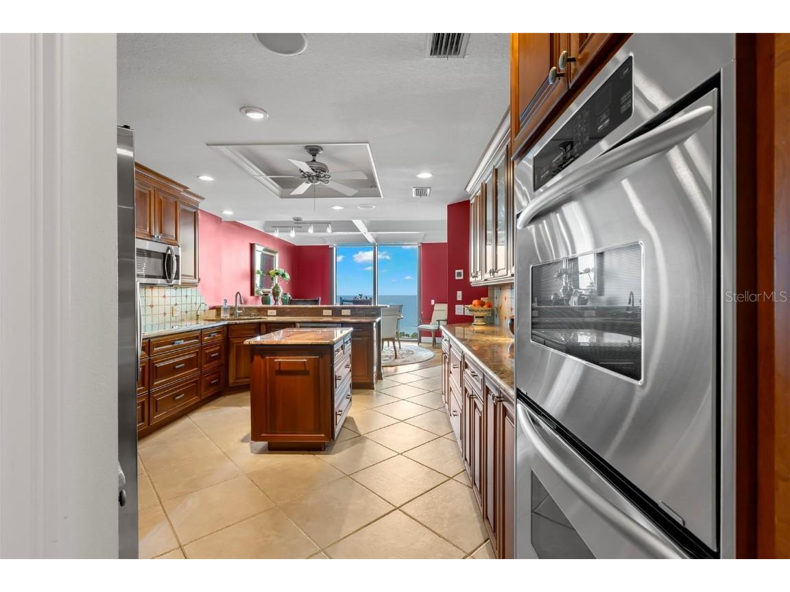 1 Beach Drive SE #2206 Saint Petersburg FL 33701 TB8429717 image19