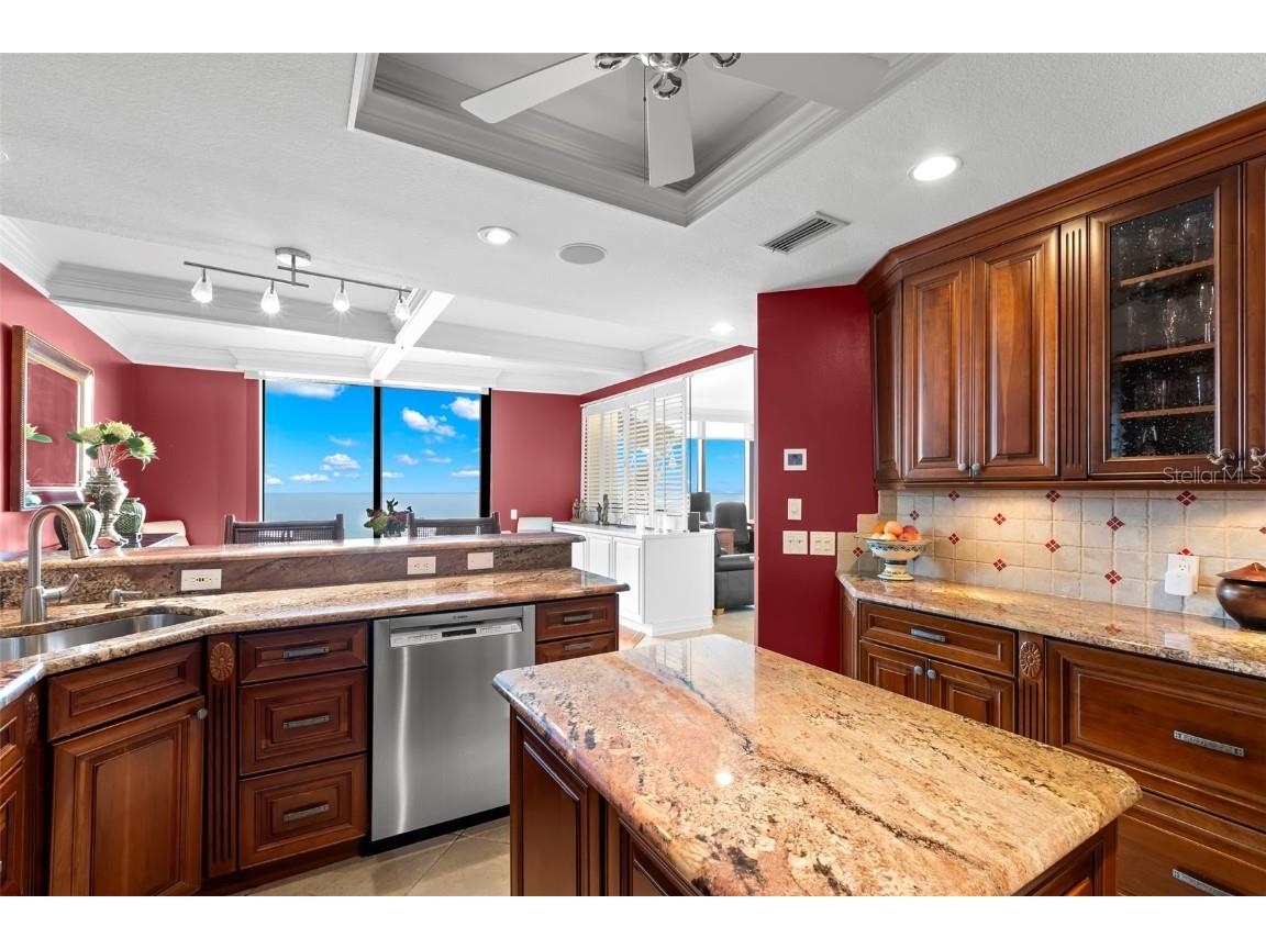 1 Beach Drive SE #2206 Saint Petersburg FL 33701 TB8429717 image21