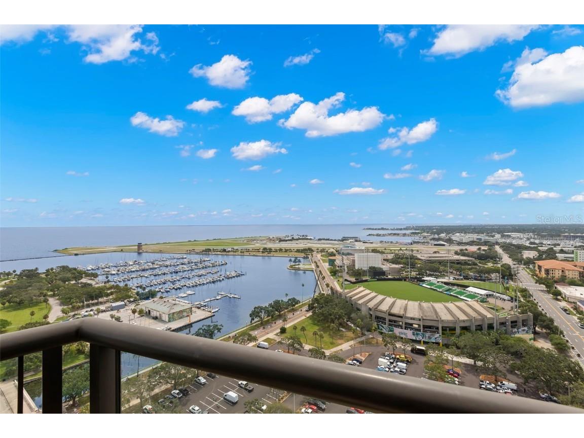 1 Beach Drive SE #2206 Saint Petersburg FL 33701 TB8429717 image8