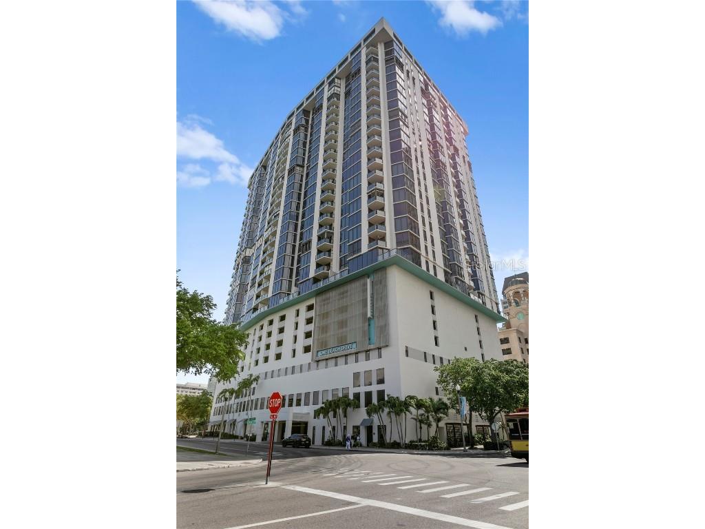 1 Beach Drive SE #2304 Saint Petersburg FL 33701 - TAMPA BAY U8203189 image1