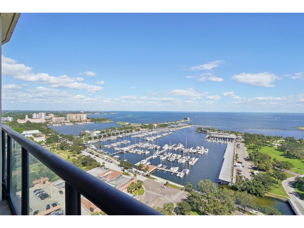 1 Beach Drive SE #2305 Saint Petersburg FL 33701 - TAMPA BAY TB8441027 image1