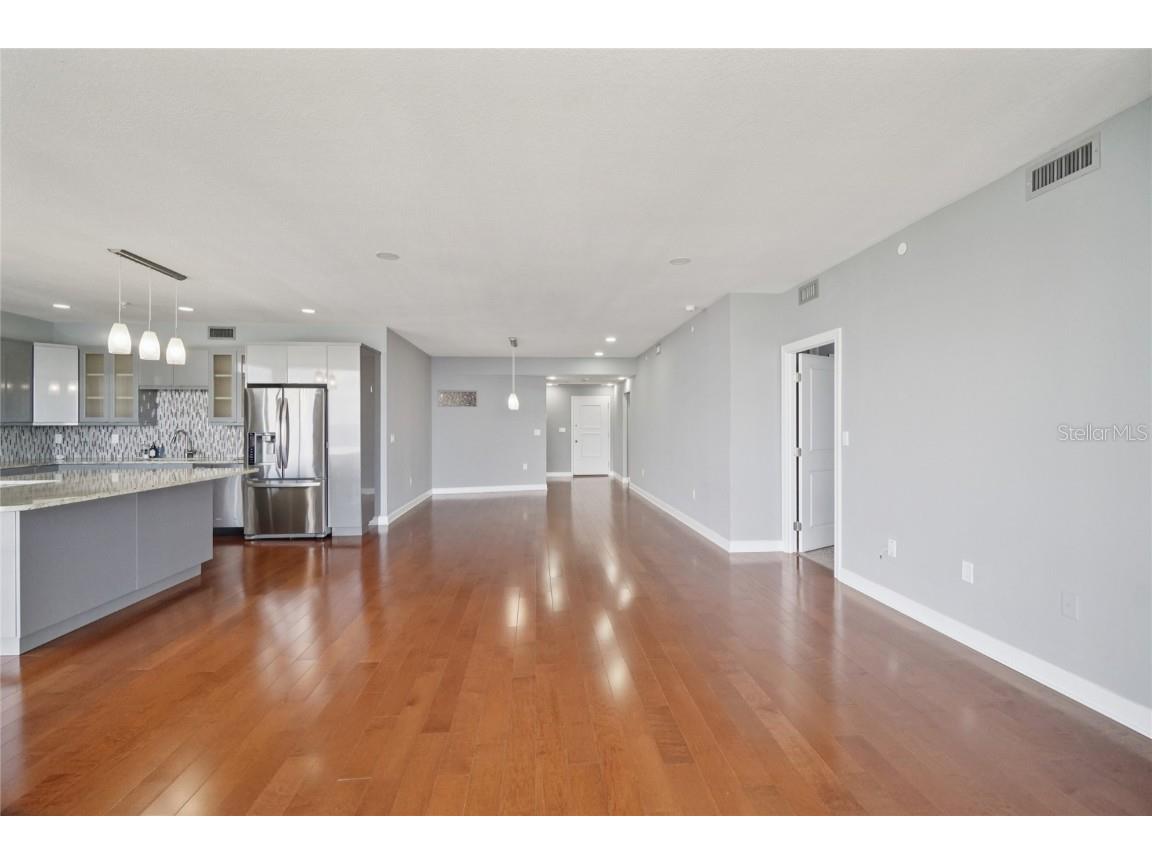 1 Beach Drive SE #2305 Saint Petersburg FL 33701 - TAMPA BAY TB8441027 image13