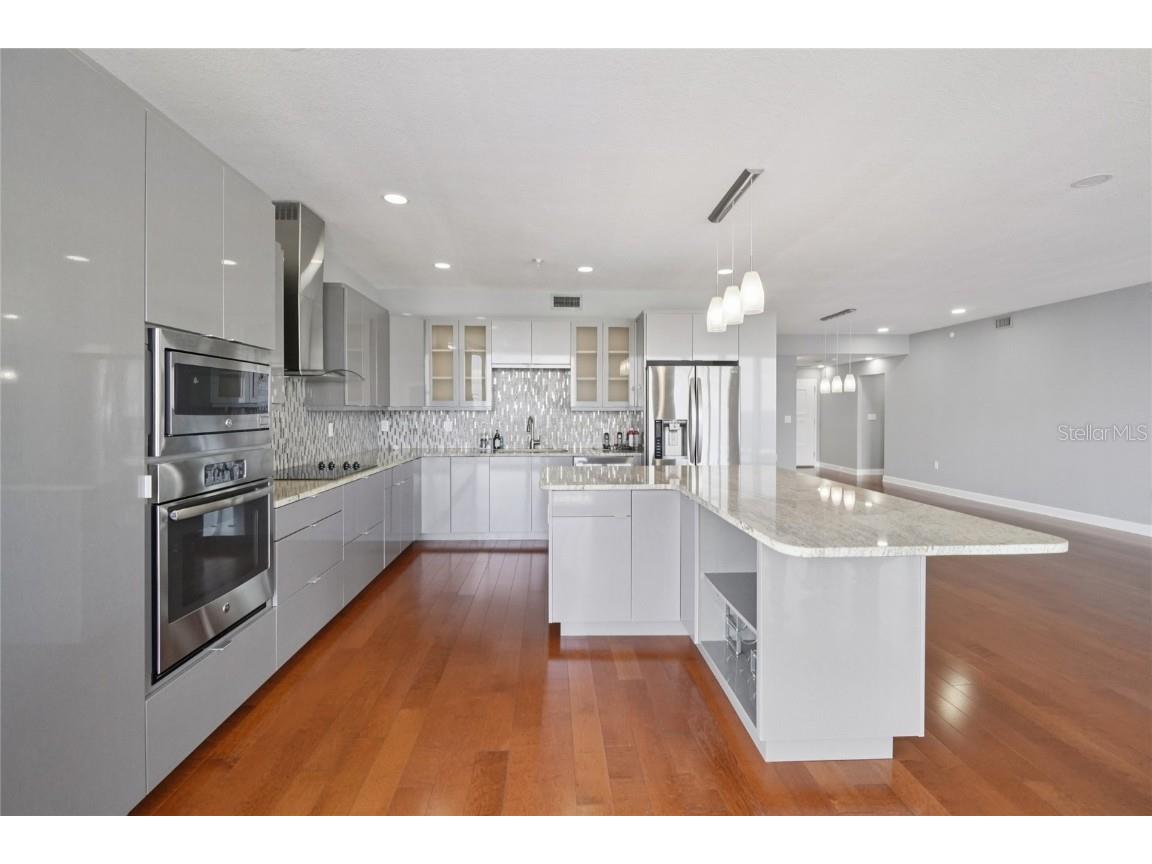 1 Beach Drive SE #2305 Saint Petersburg FL 33701 - TAMPA BAY TB8441027 image15