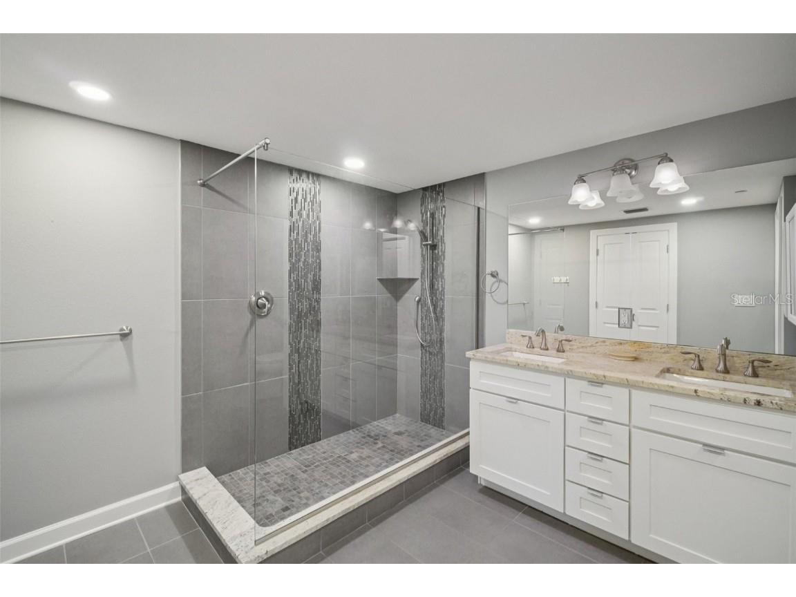 1 Beach Drive SE #2305 Saint Petersburg FL 33701 - TAMPA BAY TB8441027 image22