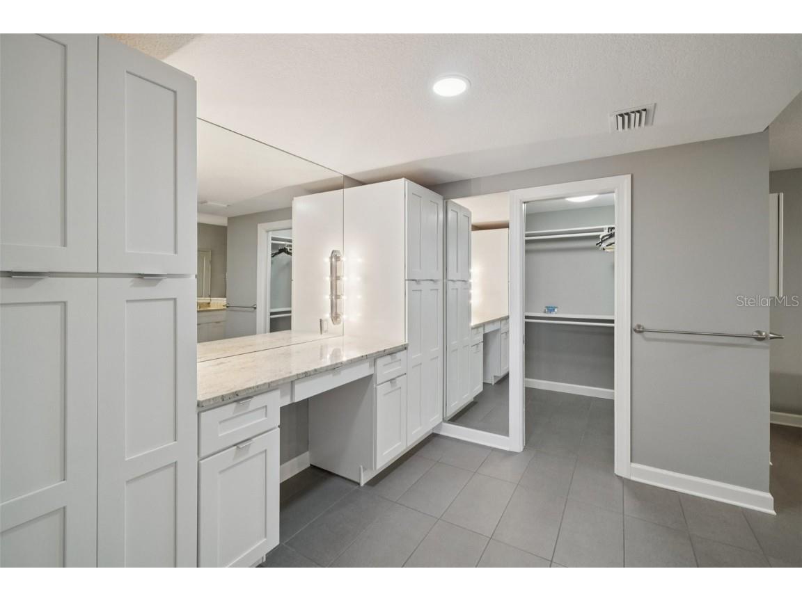 1 Beach Drive SE #2305 Saint Petersburg FL 33701 - TAMPA BAY TB8441027 image23