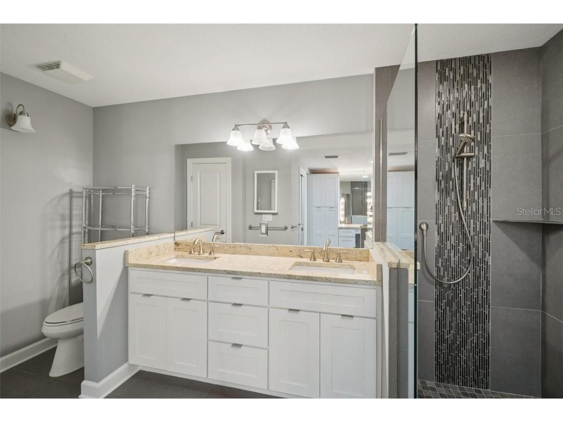 1 Beach Drive SE #2305 Saint Petersburg FL 33701 - TAMPA BAY TB8441027 image24