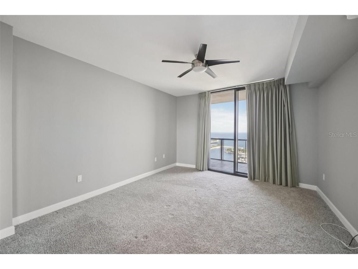 1 Beach Drive SE #2305 Saint Petersburg FL 33701 - TAMPA BAY TB8441027 image32