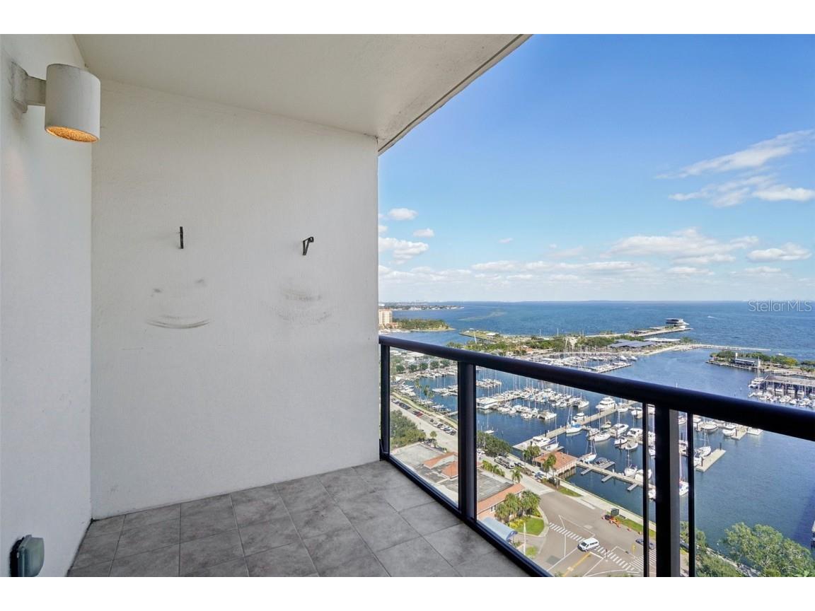 1 Beach Drive SE #2305 Saint Petersburg FL 33701 - TAMPA BAY TB8441027 image33