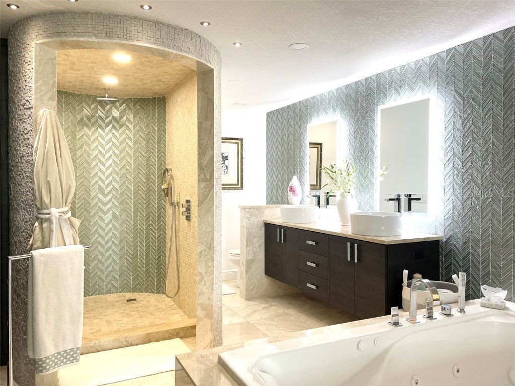 1 Beach Drive SE #2312 Saint Petersburg FL 33701 TB8355178 image16