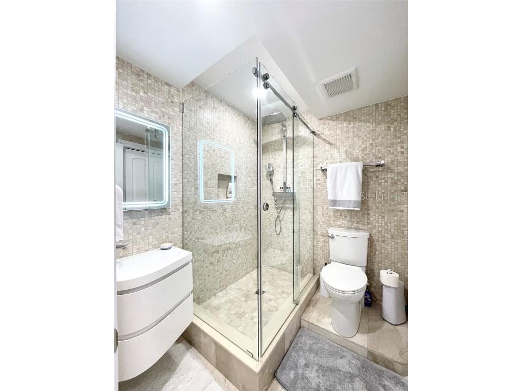 1 Beach Drive SE #2312 Saint Petersburg FL 33701 TB8355178 image23