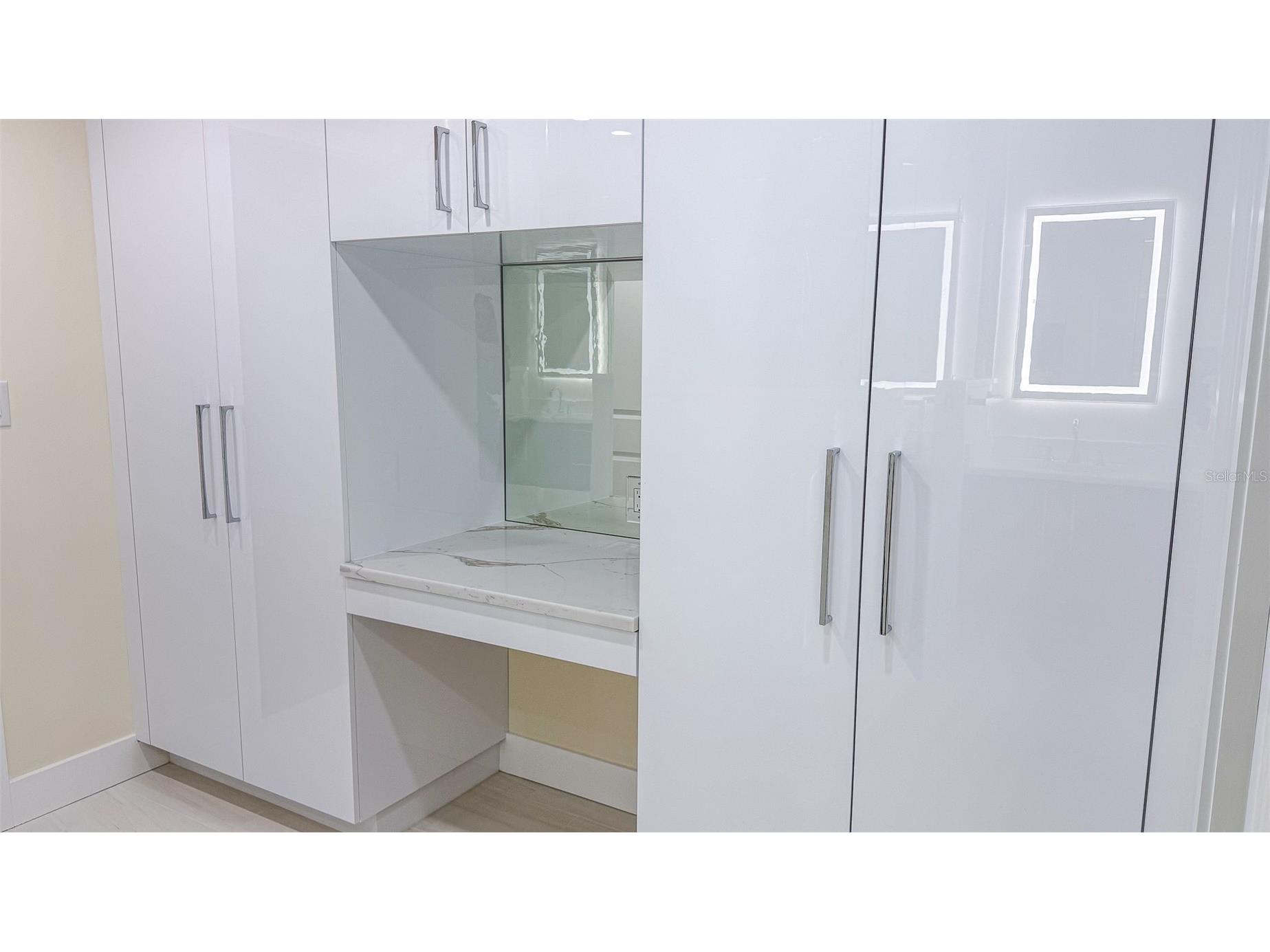 1 Beach Drive SE #2512 Saint Petersburg FL 33701 TB8501203 image18