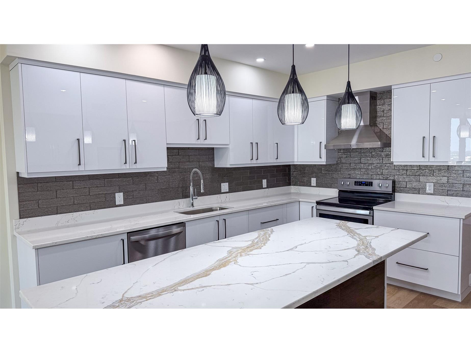 1 Beach Drive SE #2512 Saint Petersburg FL 33701 TB8501203 image20
