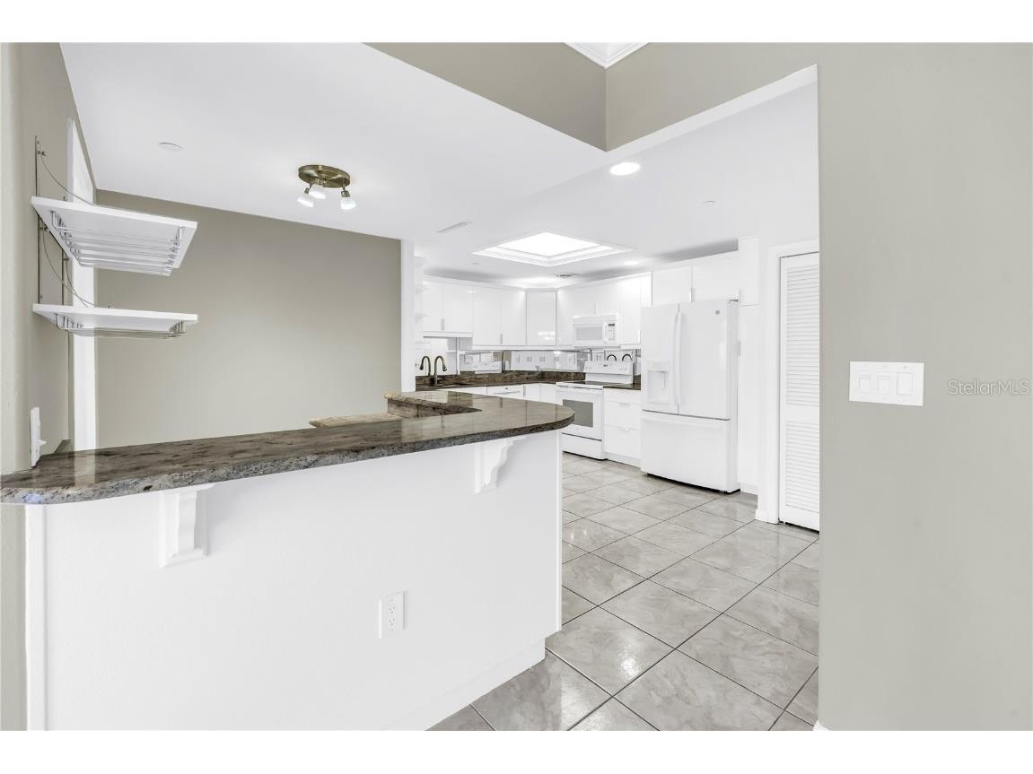 1 Beach Drive SE #810 Saint Petersburg FL 33701 TB8418213 image11