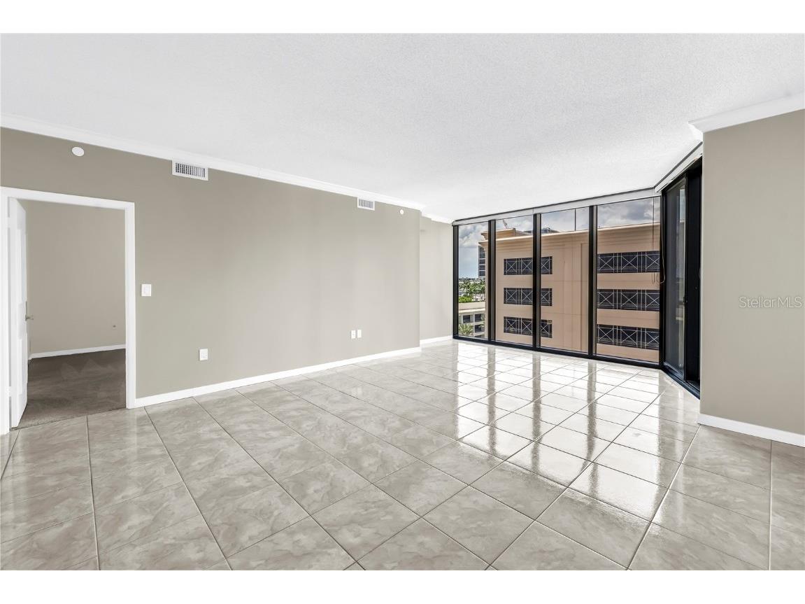 1 Beach Drive SE #810 Saint Petersburg FL 33701 TB8418213 image13