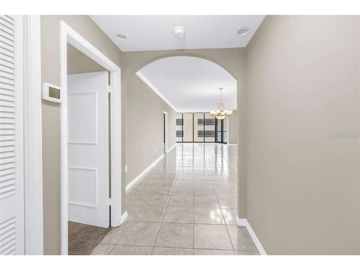 1 Beach Drive SE #810 Saint Petersburg FL 33701 TB8418213 image17