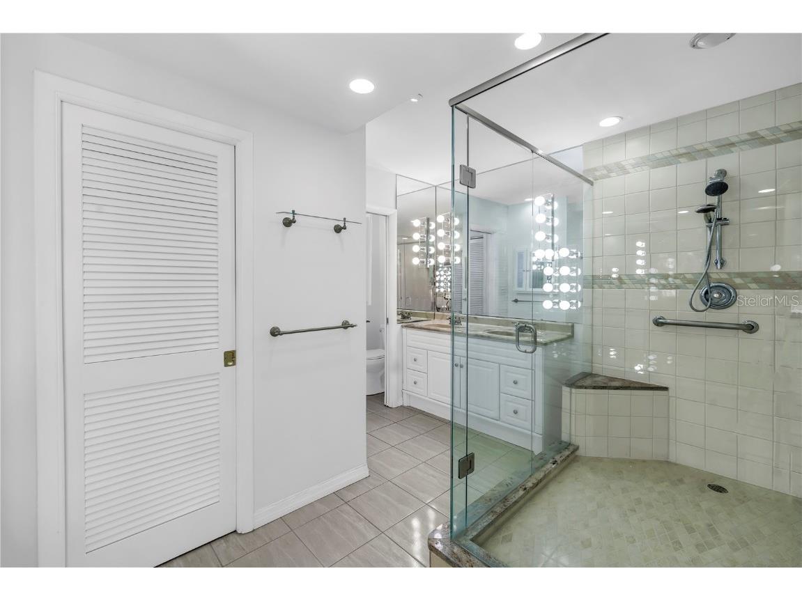 1 Beach Drive SE #810 Saint Petersburg FL 33701 TB8418213 image26