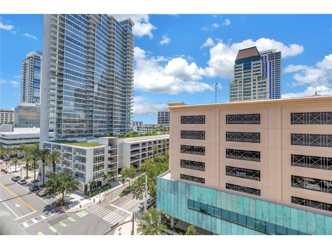 1 Beach Drive SE #810 Saint Petersburg FL 33701 TB8418213 image33