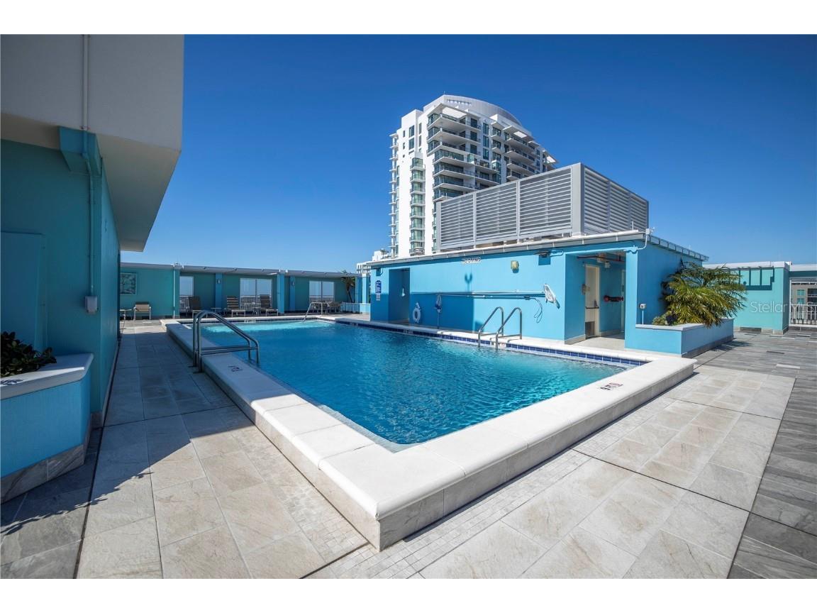 1 Beach Drive SE #810 Saint Petersburg FL 33701 TB8418213 image37