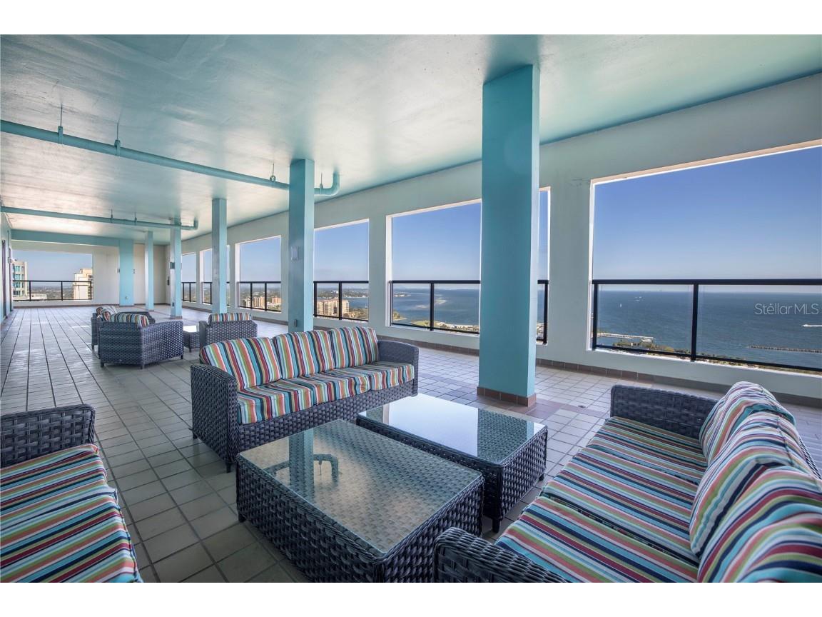 1 Beach Drive SE #810 Saint Petersburg FL 33701 TB8418213 image38