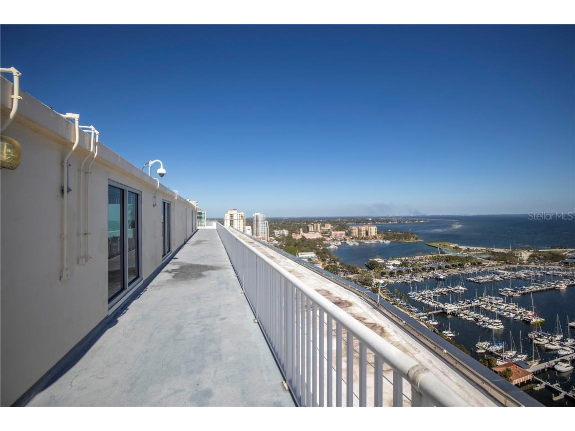 1 Beach Drive SE #810 Saint Petersburg FL 33701 TB8418213 image39