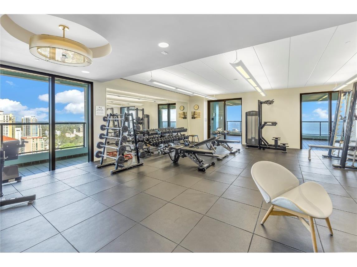 1 Beach Drive SE #810 Saint Petersburg FL 33701 TB8418213 image45