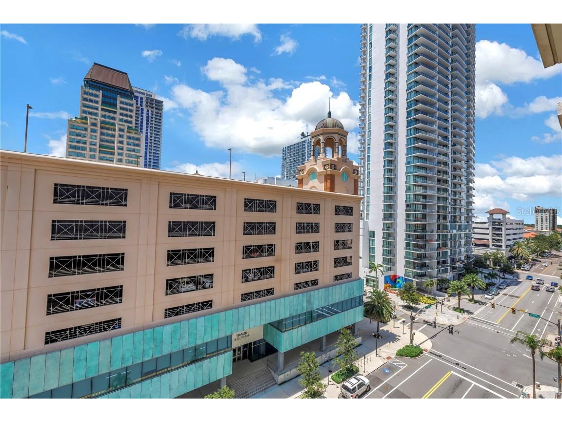 1 Beach Drive SE #810 Saint Petersburg FL 33701 TB8418213 image50