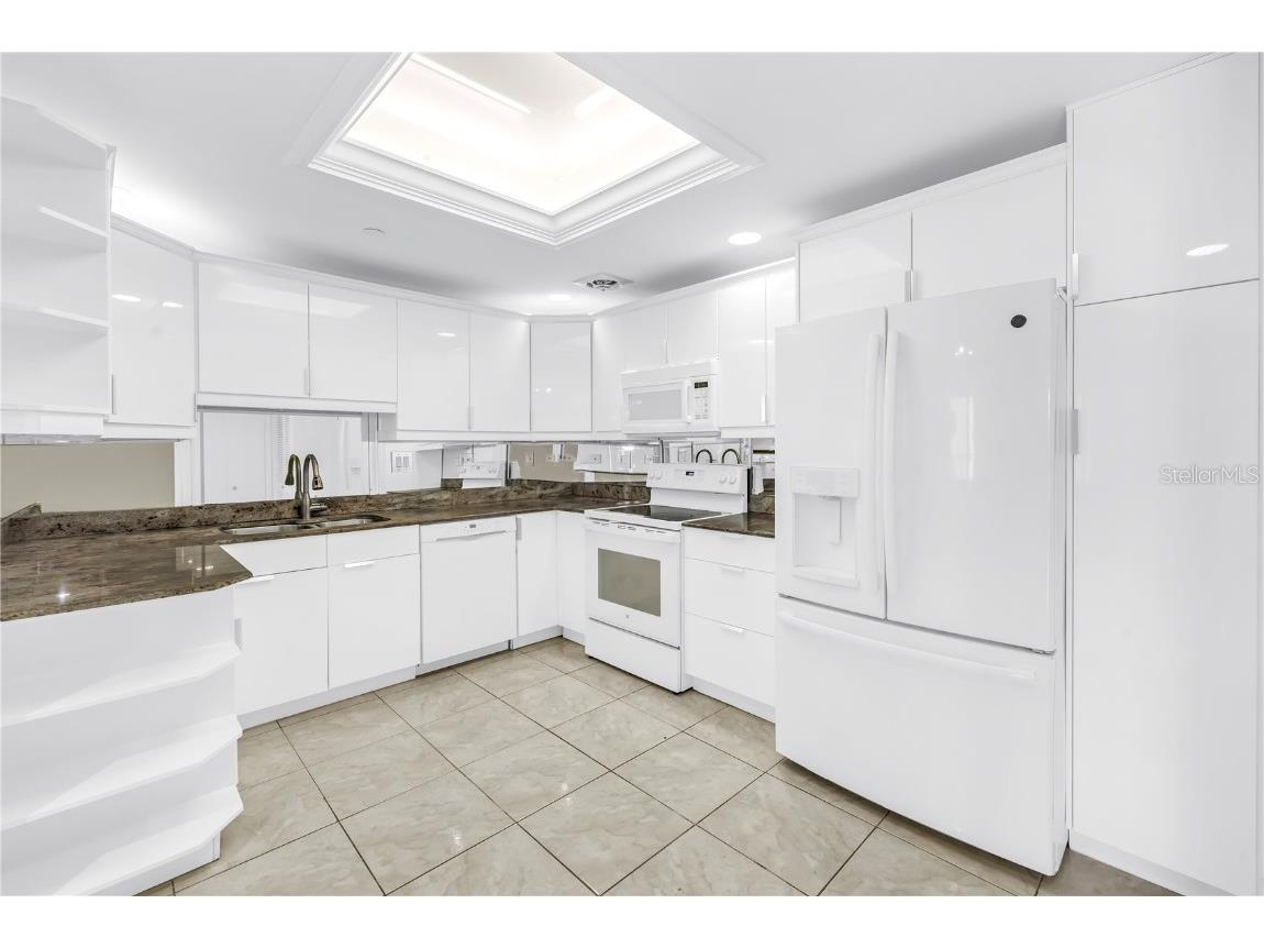 1 Beach Drive SE #810 Saint Petersburg FL 33701 TB8418213 image6