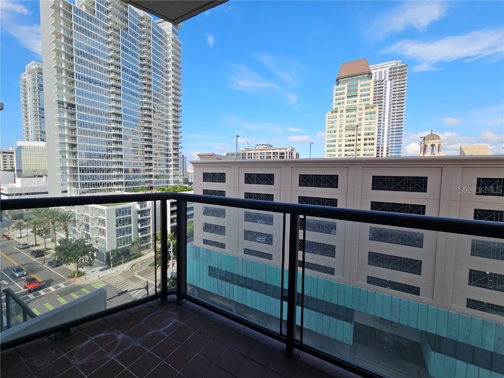 1 Beach Drive SE #911 Saint Petersburg FL 33701 TB8416912 image24