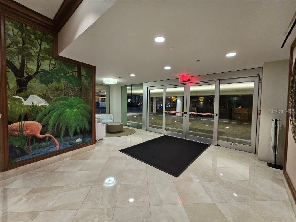 1 Beach Drive SE #911 Saint Petersburg FL 33701 TB8416912 image3