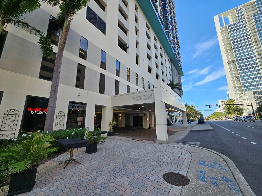 1 Beach Drive SE #911 Saint Petersburg FL 33701 TB8416912 image37