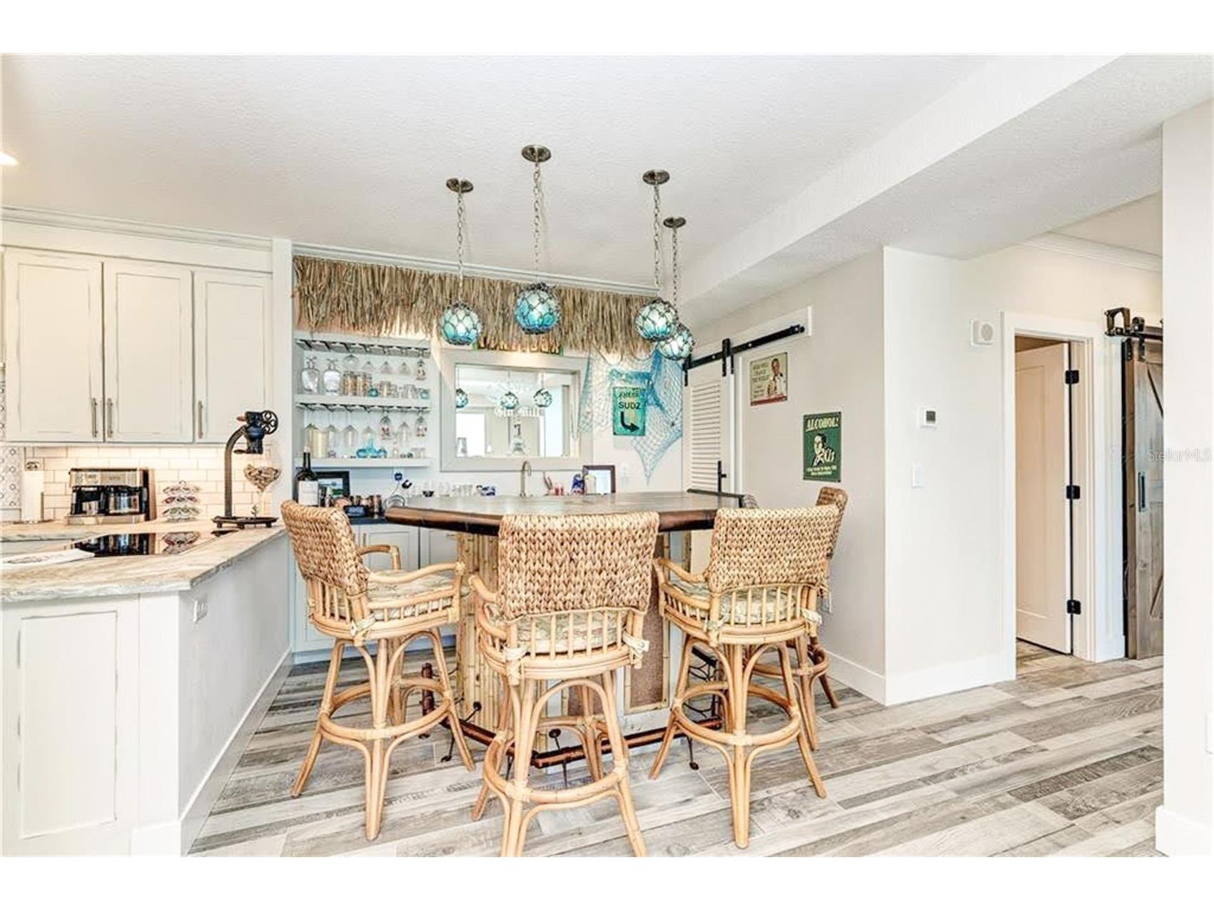 1 Benjamin Franklin Drive #3 Sarasota FL 34236 A4687832 image14