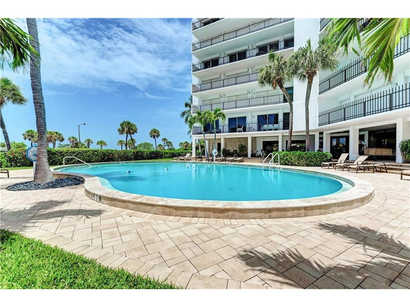 1 Benjamin Franklin Drive #3 Sarasota FL 34236 A4687832 image18