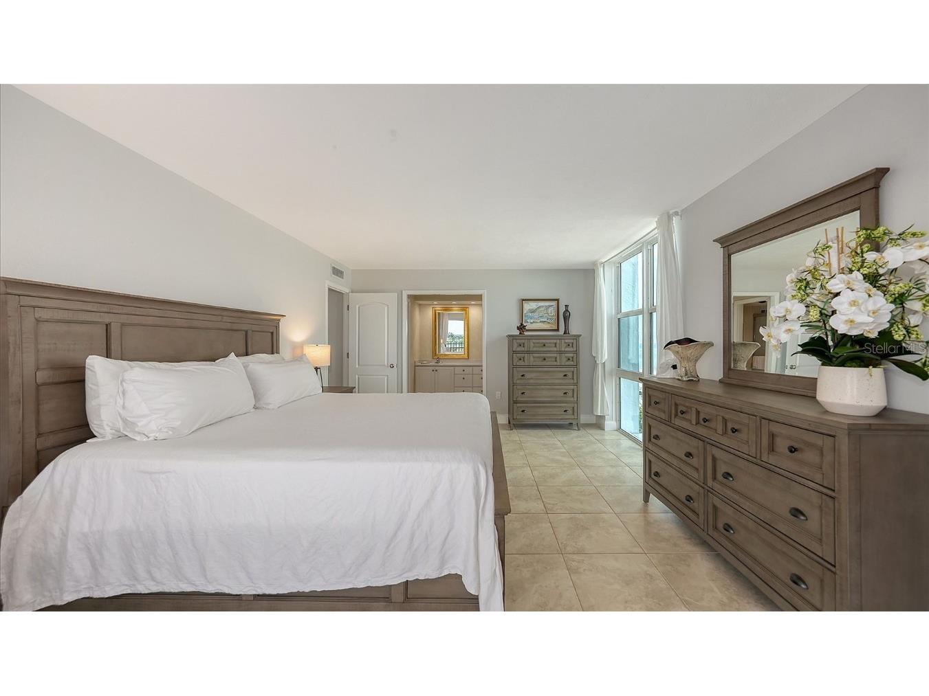 1 Benjamin Franklin Drive #91 Sarasota FL 34236 A4642376 image29