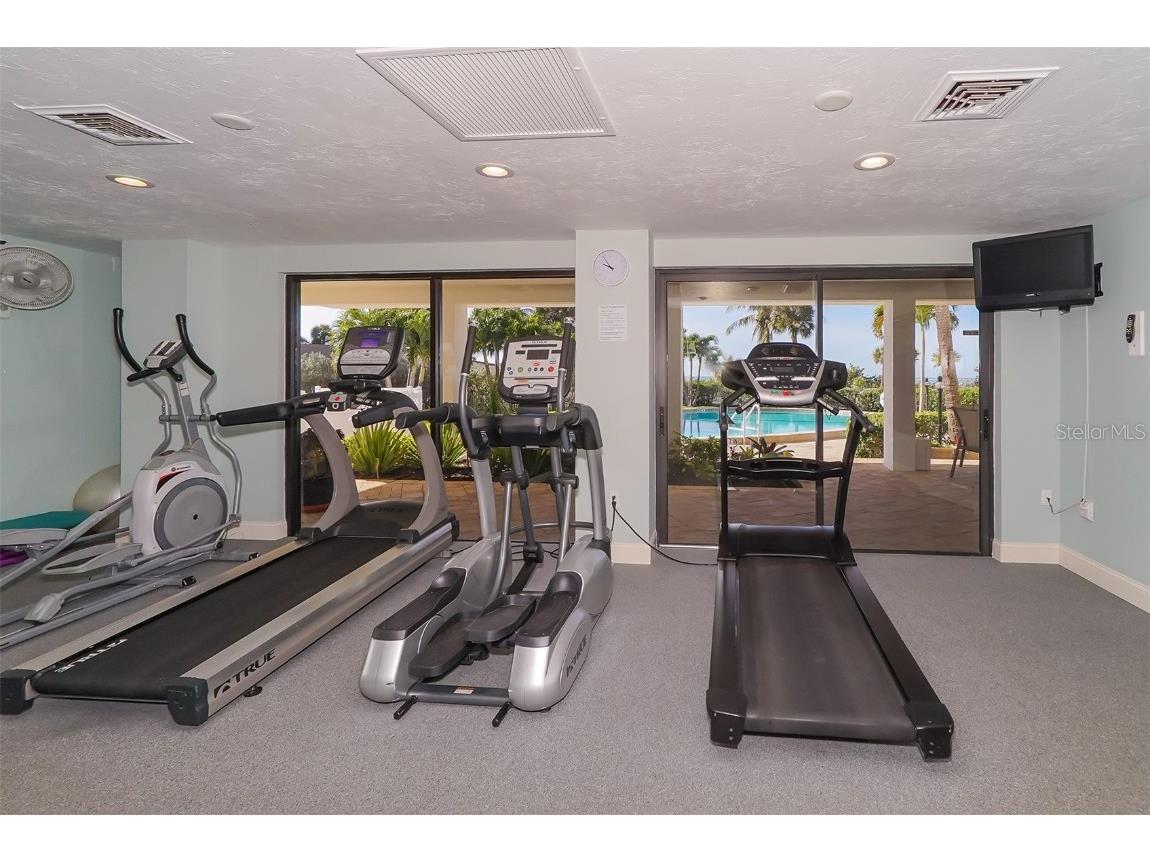 1 Benjamin Franklin Drive #91 Sarasota FL 34236 A4642376 image48