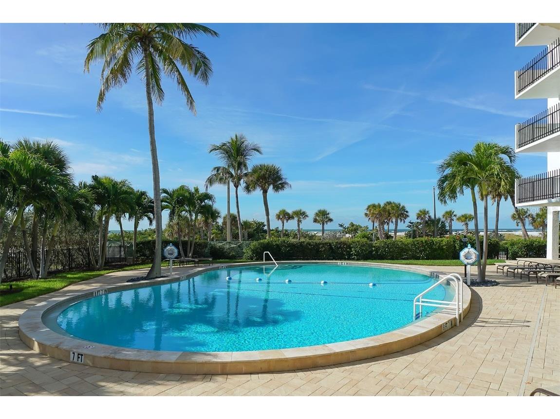 1 Benjamin Franklin Drive #91 Sarasota FL 34236 A4642376 image50