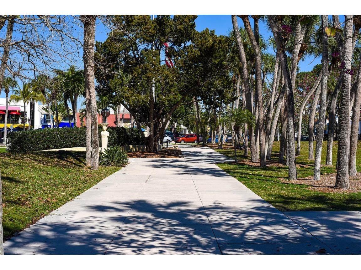 1 Benjamin Franklin Drive #91 Sarasota FL 34236 A4642376 image66